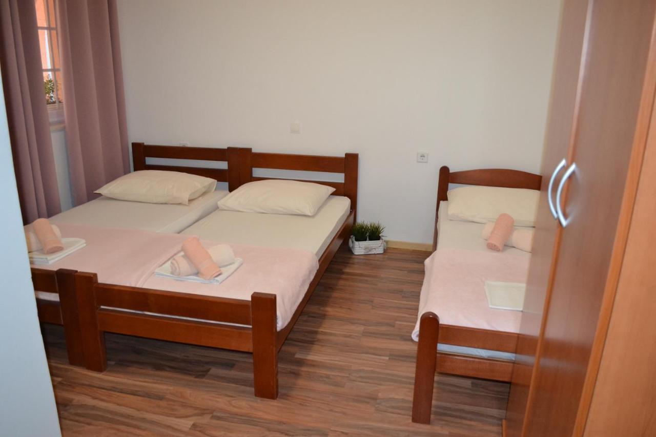 Apartments Rem Novalja Extérieur photo
