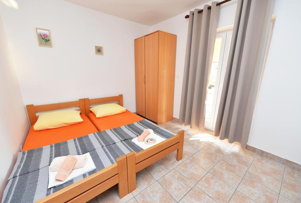 Apartments Rem Novalja Extérieur photo